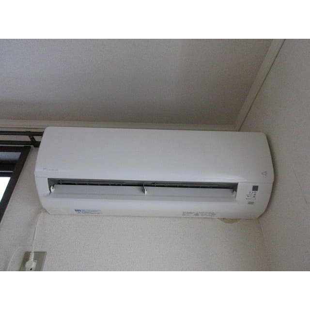 Room image 13