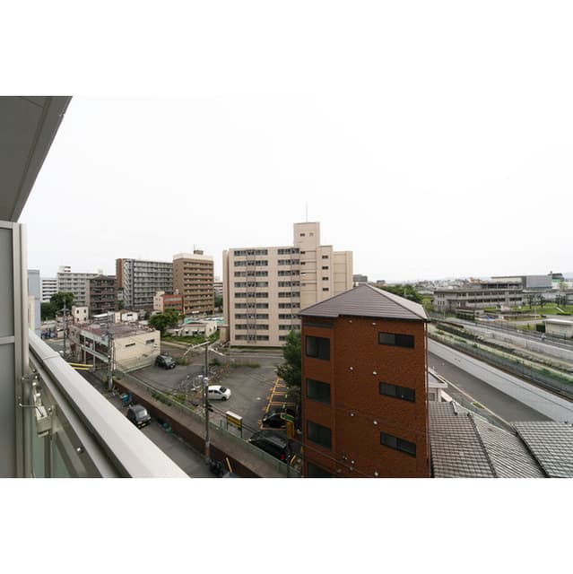 Room image 10