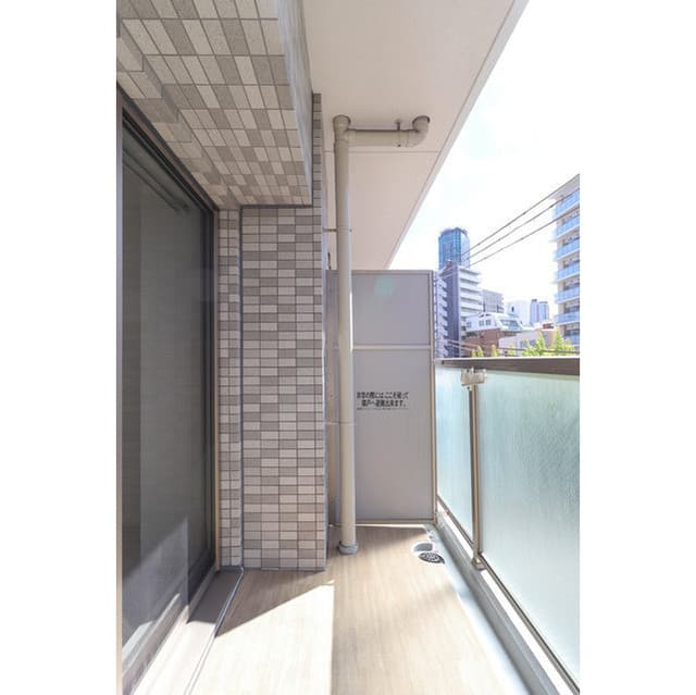Room image 9