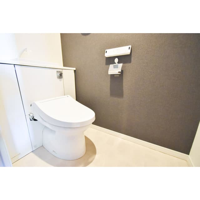 Room image 12