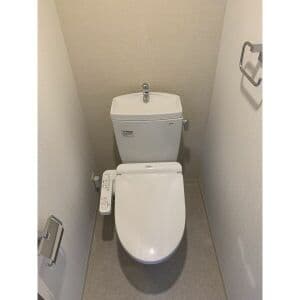 Room image 12