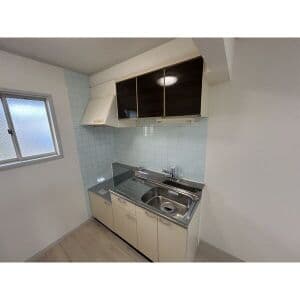 Room image 12