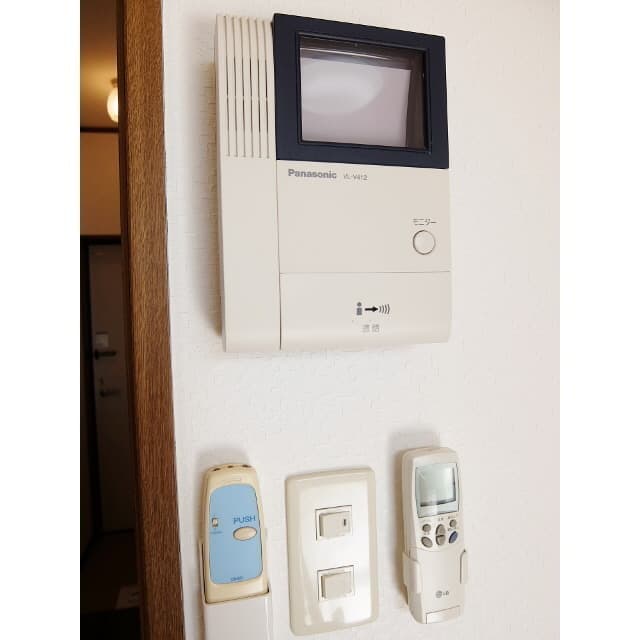 Room image 10