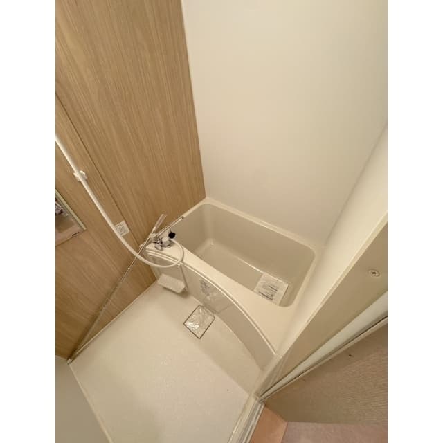 Room image 12