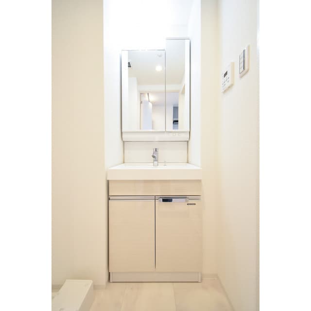 Room image 13