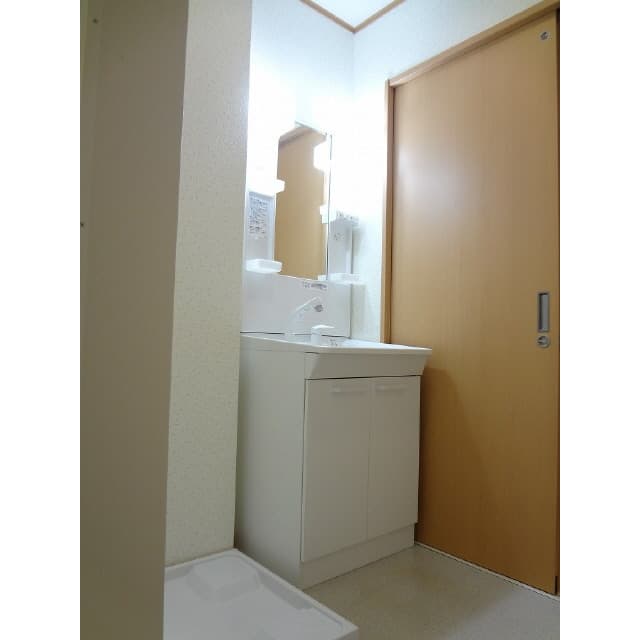 Room image 14