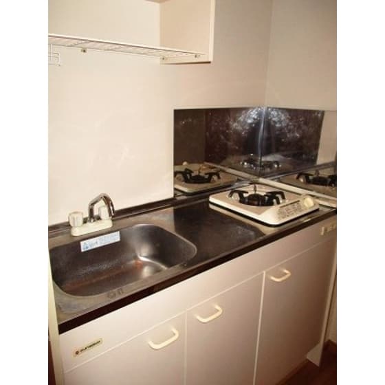 Room image 10