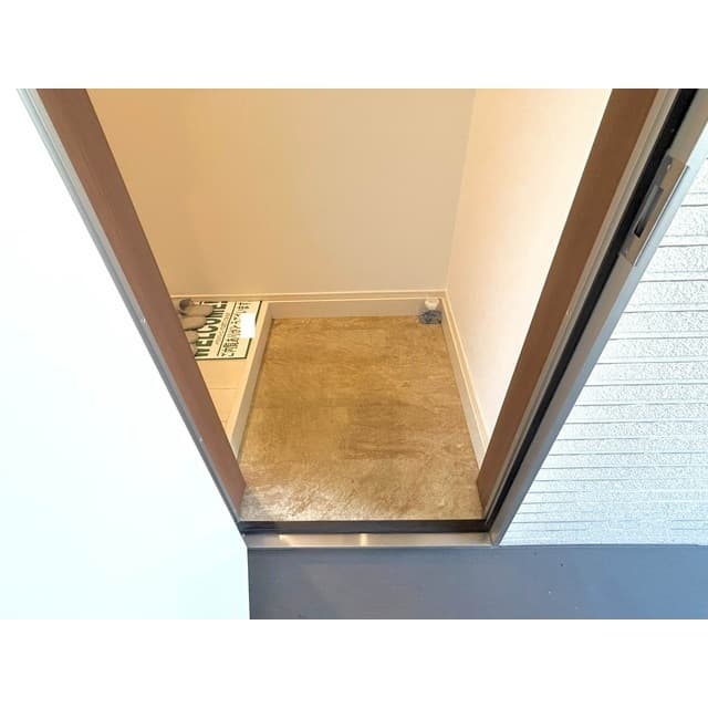 Room image 14