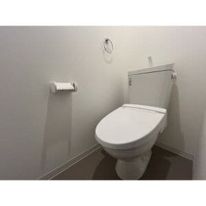 Room image 16