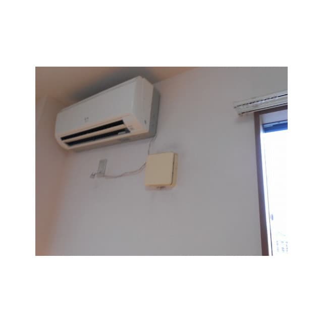 Room image 13
