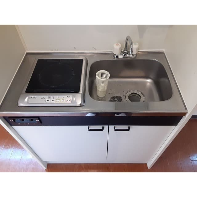 Room image 8