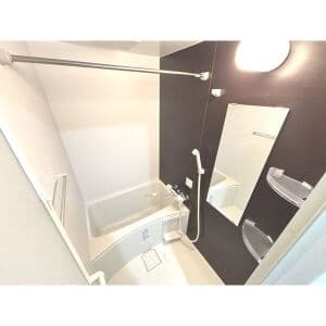 Room image 11