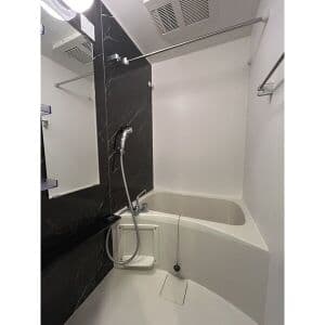 Room image 13