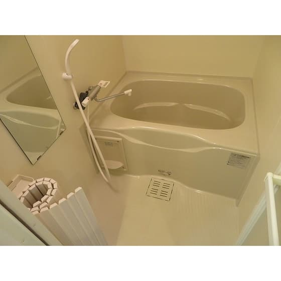 Room image 10