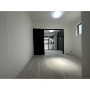 Room image 14