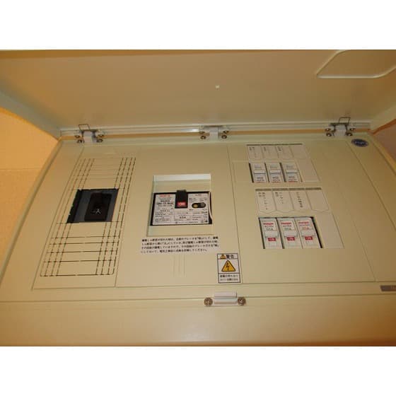 Room image 15