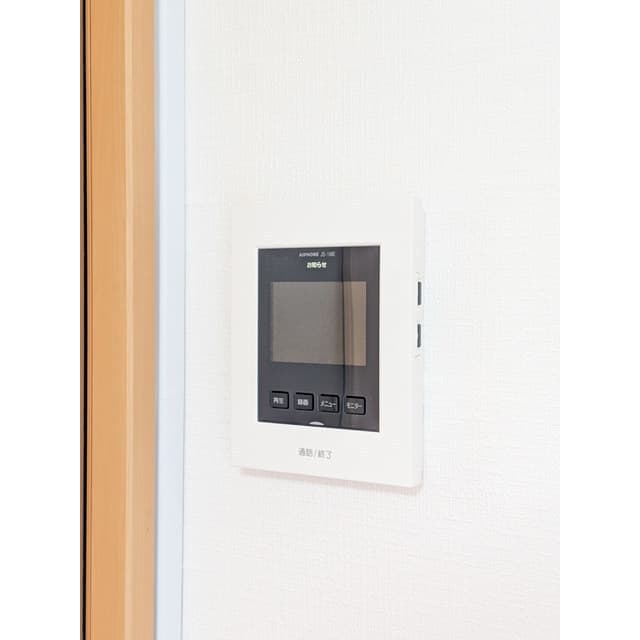 Room image 13