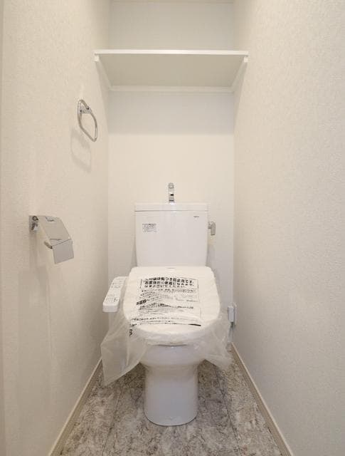 Room image 10