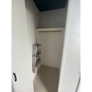 Room image 15