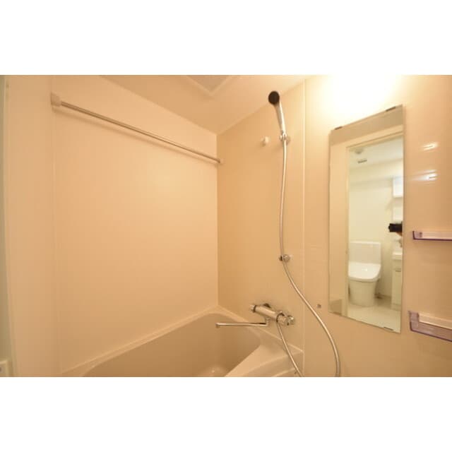 Room image 16