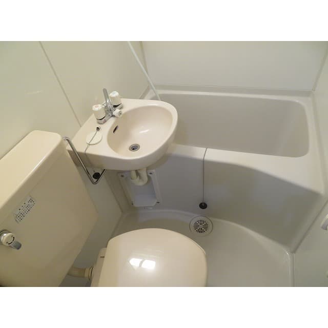 Room image 10