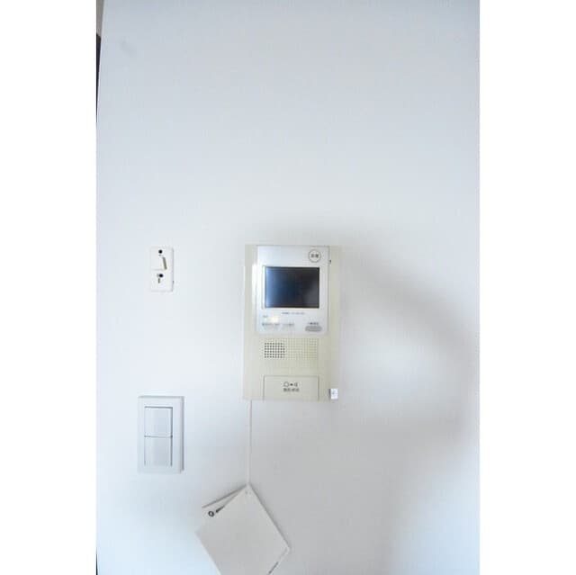Room image 15