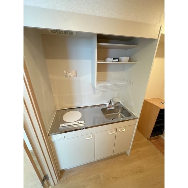 Room image 10