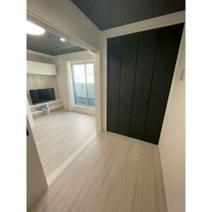 Room image 14