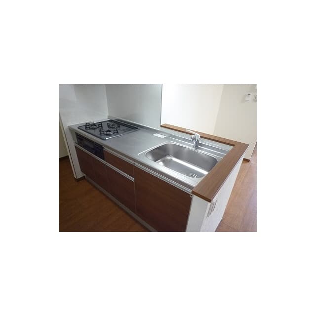 Room image 9