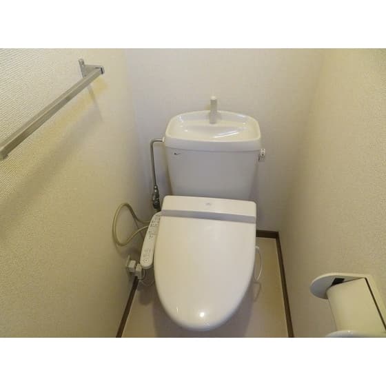 Room image 11