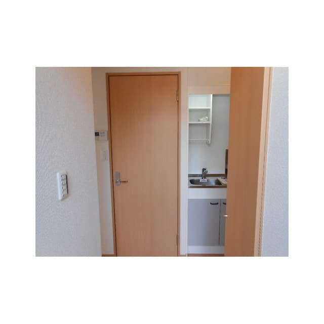 Room image 12