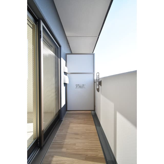 Room image 10