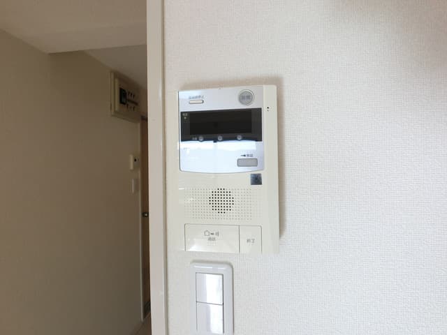 Room image 12
