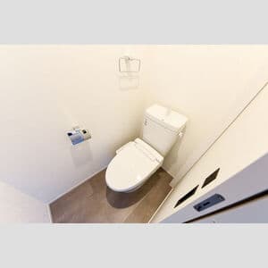Room image 11