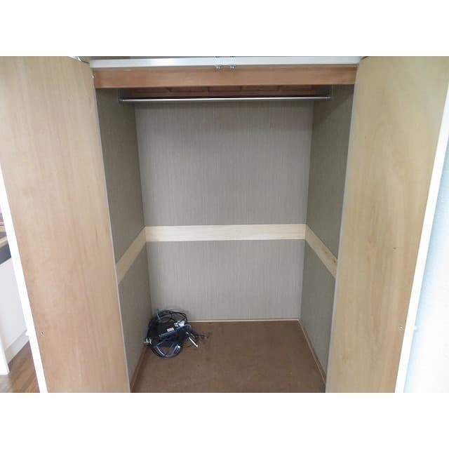 Room image 13