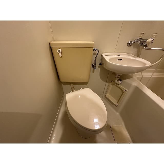 Room image 11