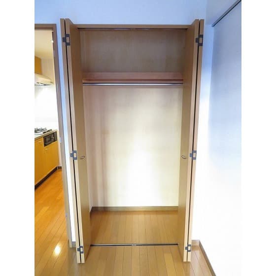 Room image 13