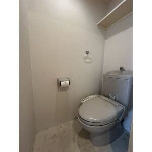 Room image 13