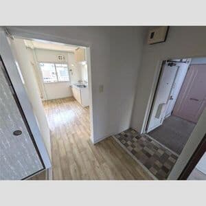 Room image 14