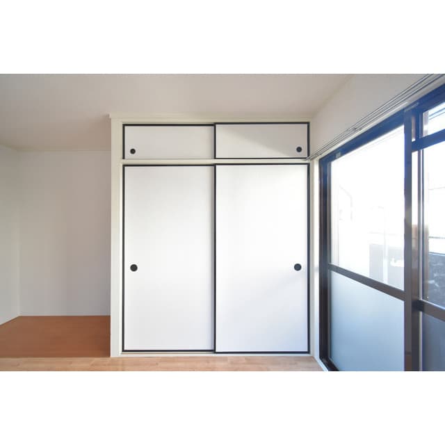 Room image 8