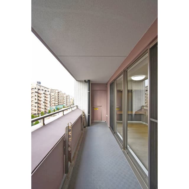 Room image 16