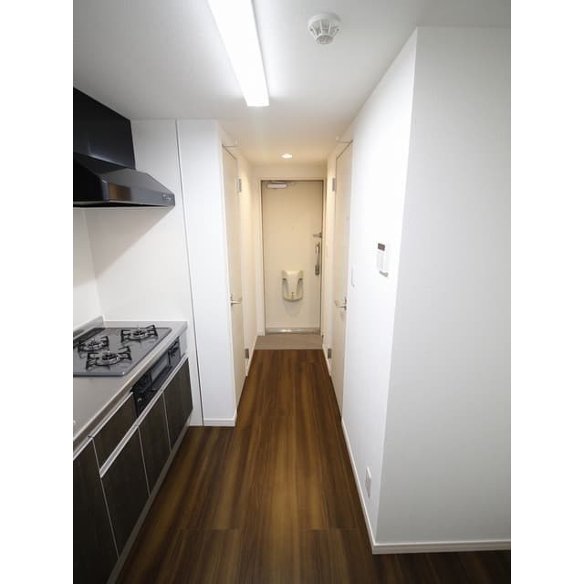 Room image 16