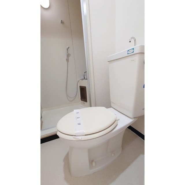 Room image 11