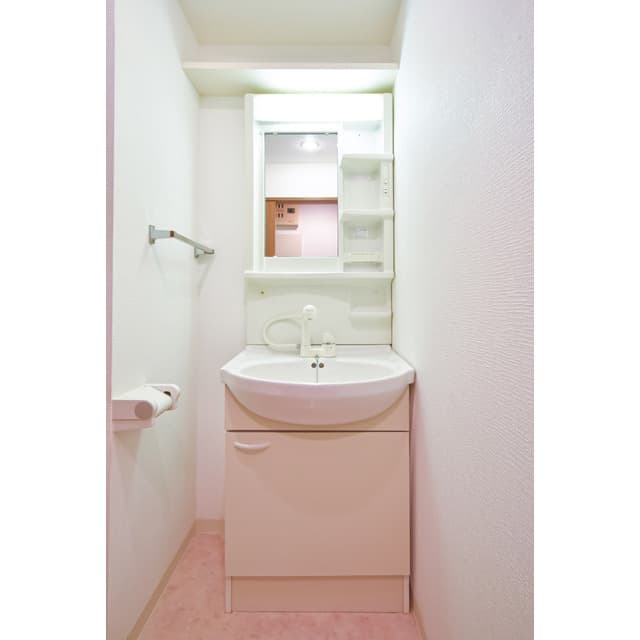 Room image 13