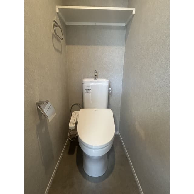 Room image 11