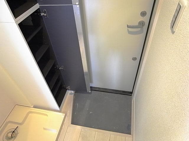 Room image 9