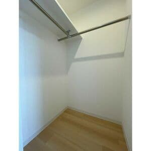 Room image 14