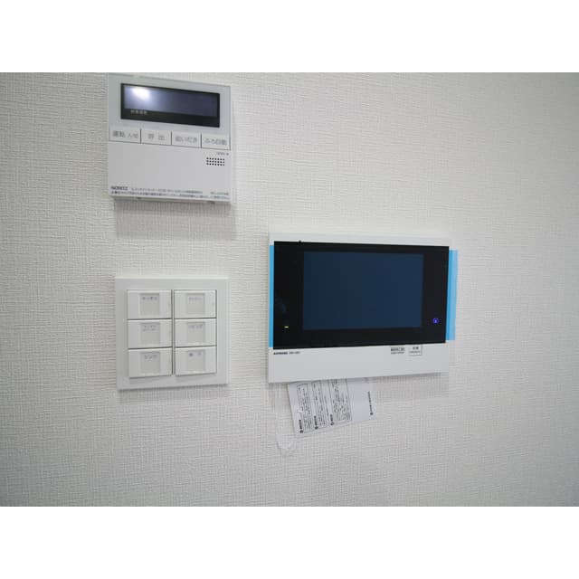 Room image 16
