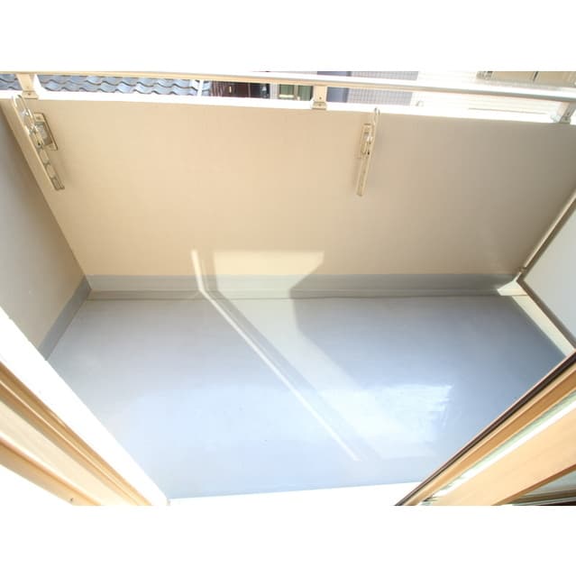 Room image 8