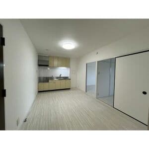 Room image 12